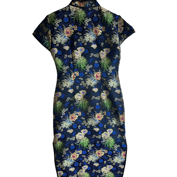 Elegant Chinese Evening Dress - Picture 2 of 8